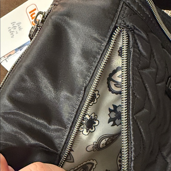 Lug Swivel Black Crossbody shoulder expandable Bag NWT - Picture 5 of 11